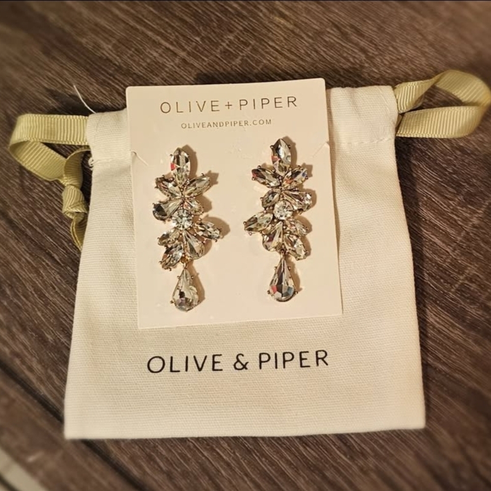 NEW Olive & Piper Crystal Earrings